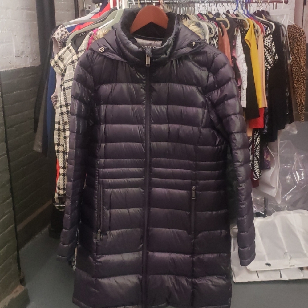 Coat - Picture 3 of 3